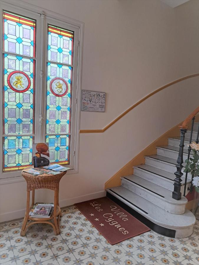 Hotel Villa Les Cygnes Nice Bagian luar foto