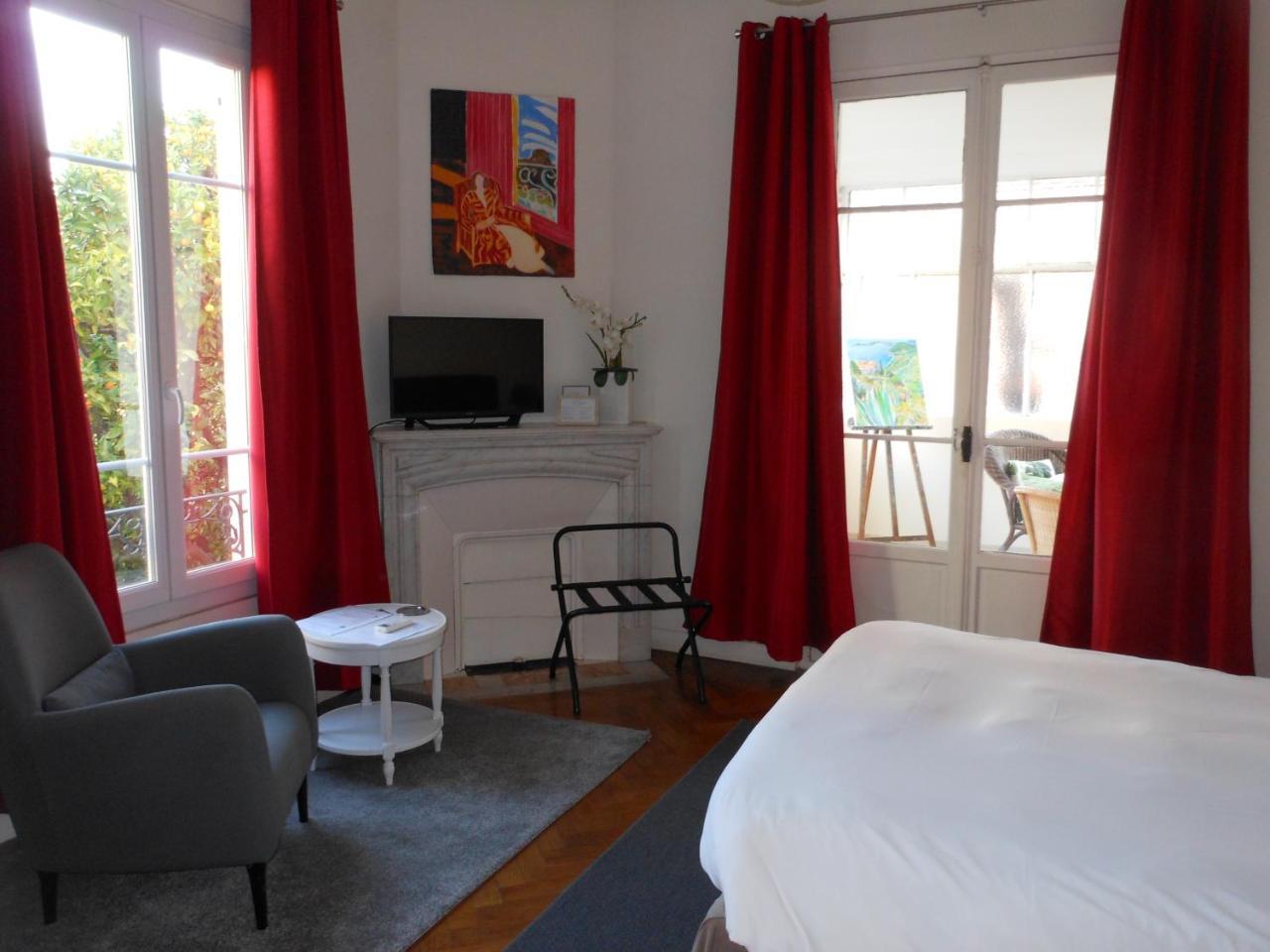 Hotel Villa Les Cygnes Nice Bagian luar foto