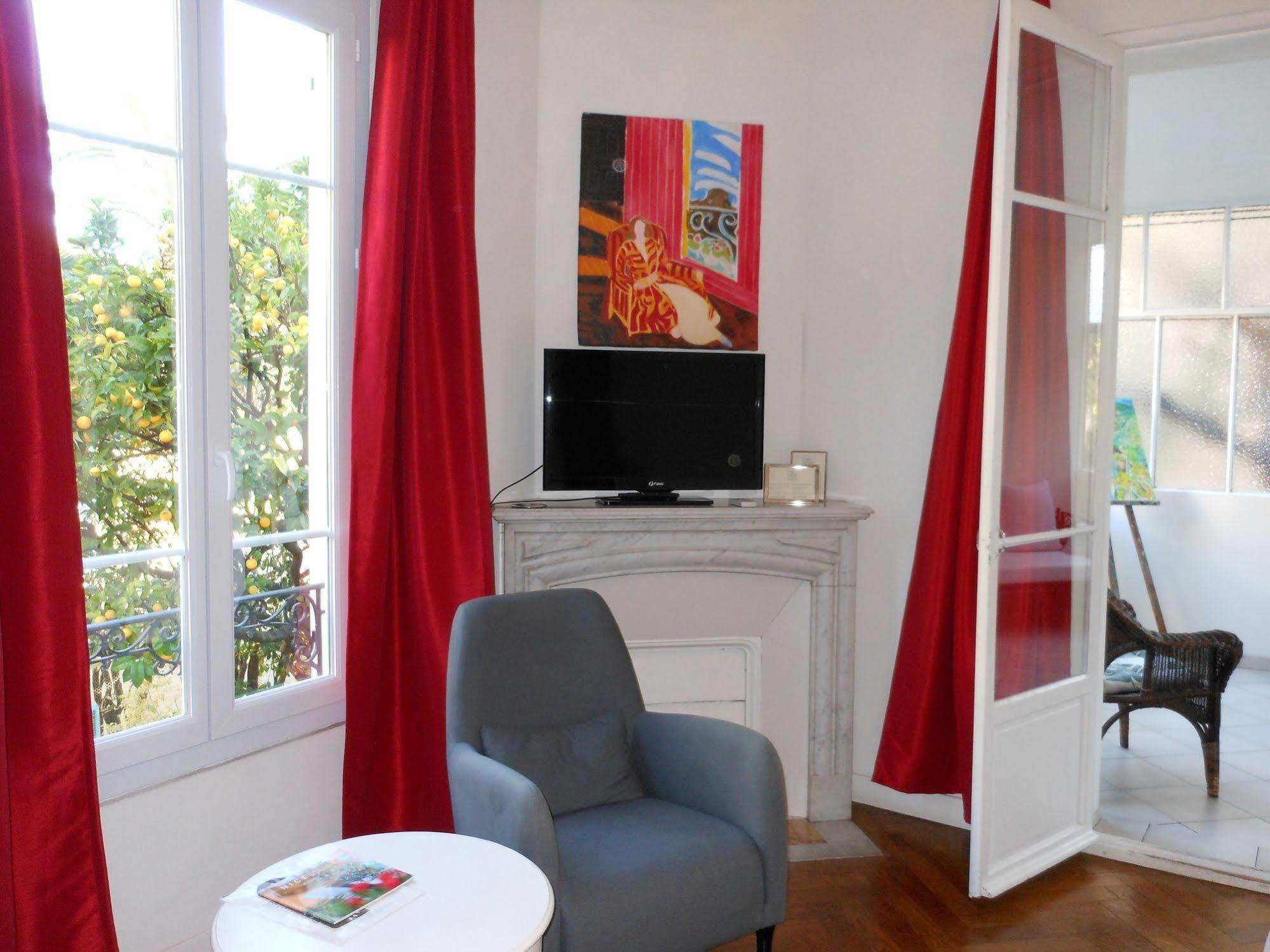 Hotel Villa Les Cygnes Nice Bagian luar foto