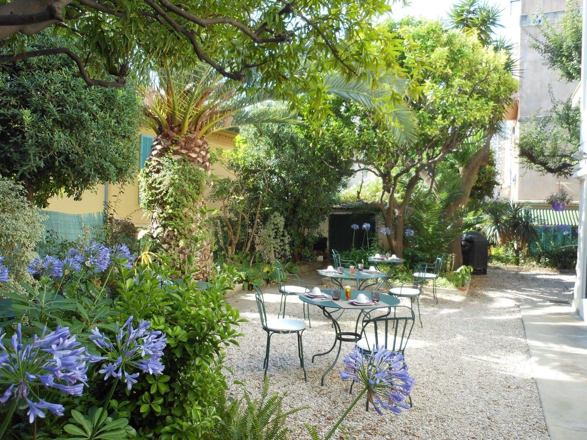Hotel Villa Les Cygnes Nice Bagian luar foto